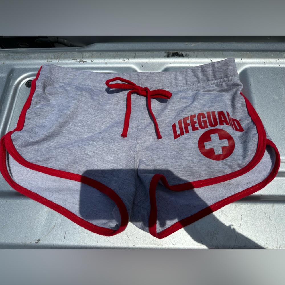 Athletic shorts
